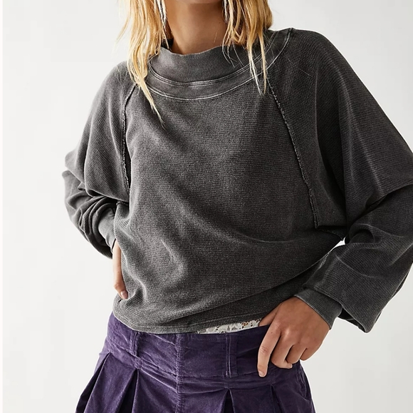 Free People Tops - FREE PEOPLE Cropped Thermal Pulllover